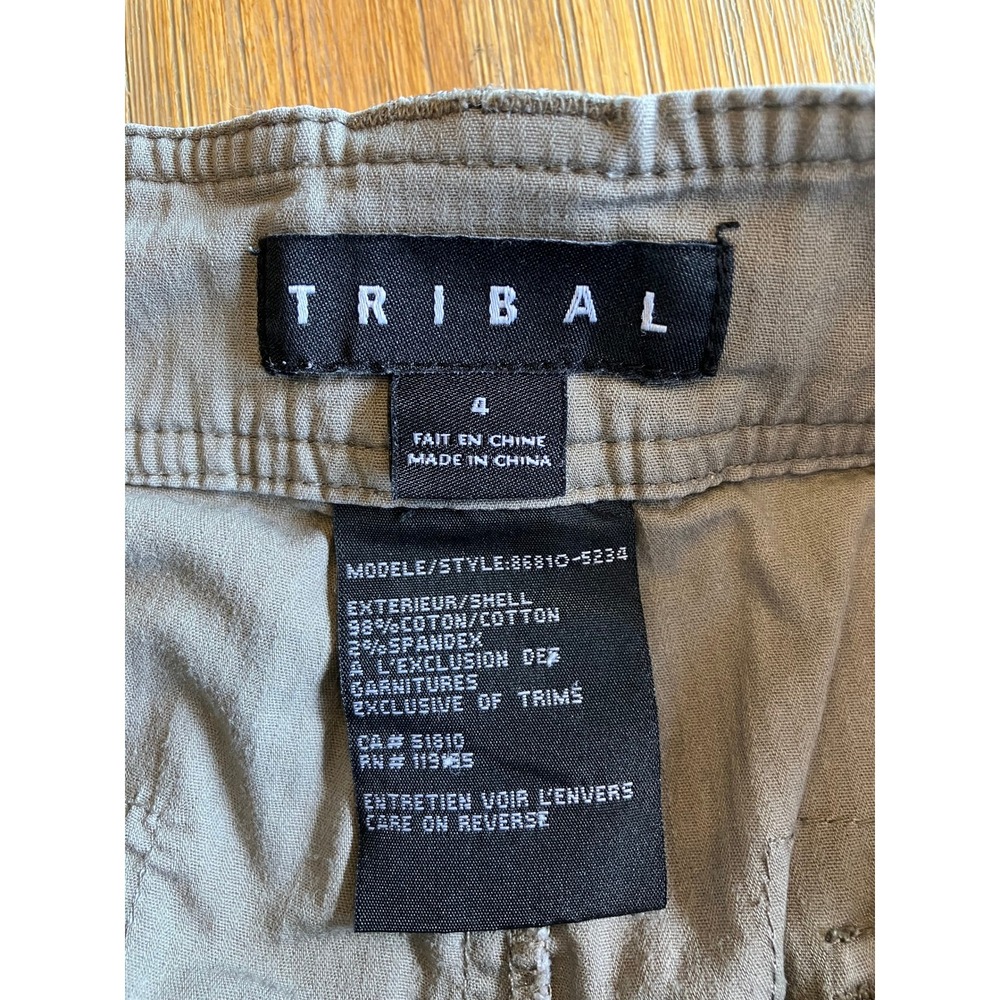 Tribal Lightweight cuffed short with lace detail womens grey size 4 - Picture 6 of 7